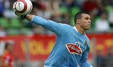 pele remplace lloris 8936