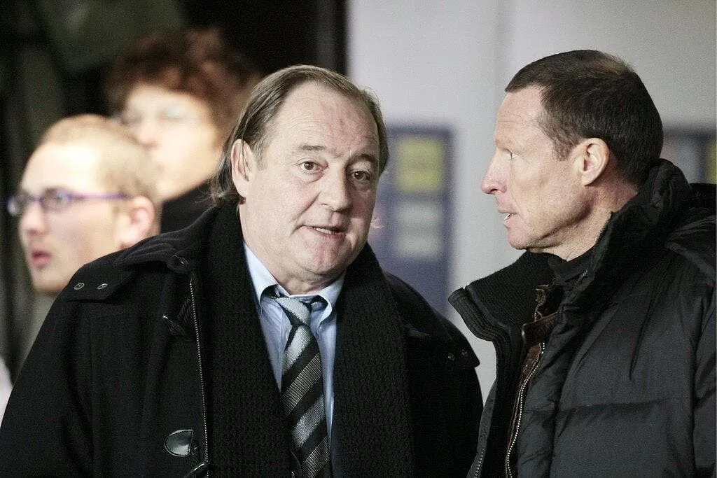 pourquoi lens n arrive pas a recruter 56410 8913