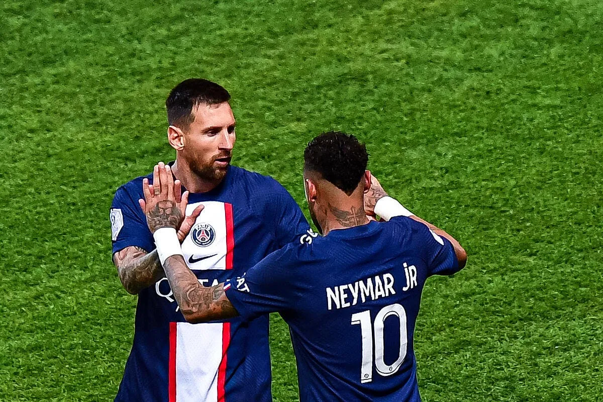 psg lionel messi a tranche entre neymar et mbappe icon bap 130822 93 217 348267