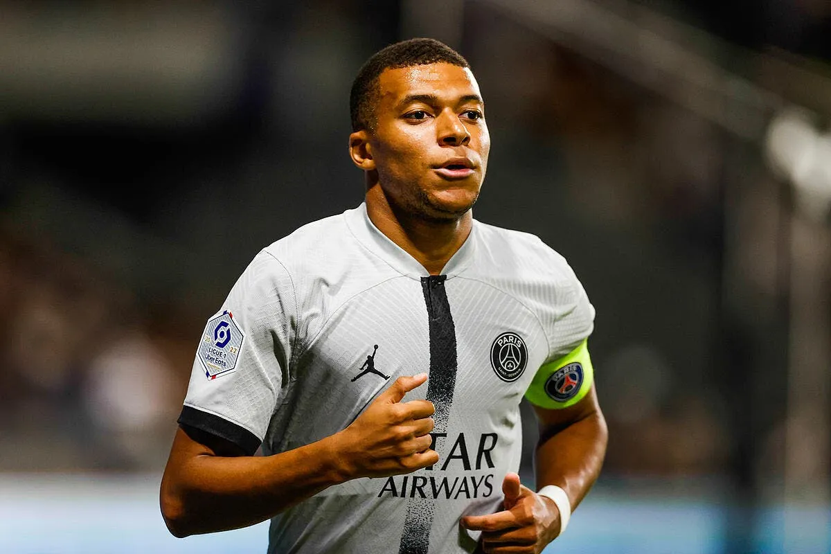 psg mbappe vire 3 matches il se fait tabasser a paris icon 1at3833 352183