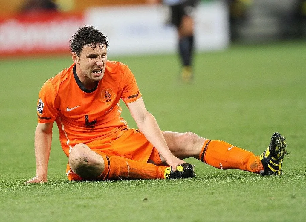 van bommel veut detruire l espagne 56172 8856