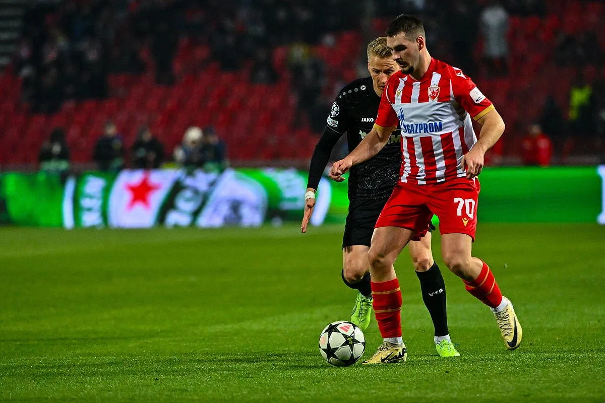 8 me pour sa premiere recrue l asse tente un pari ose mimovic 387383