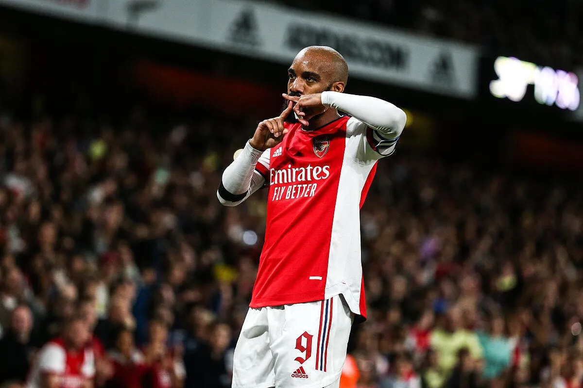 alexandre lacazette un echange sulfureux pour rejoindre karim benzema icon sipausa 35187411 325779