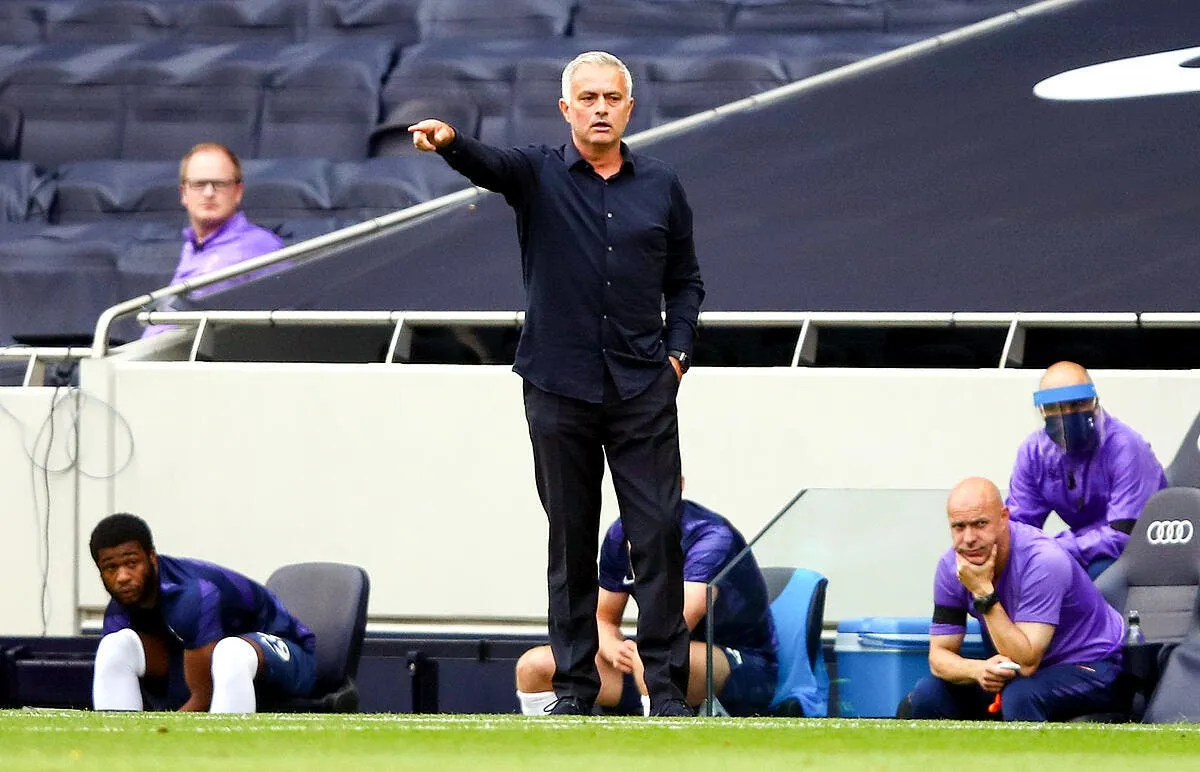 ang mourinho vire a prix reduit tottenham a tout prevu mourinho 30 309647
