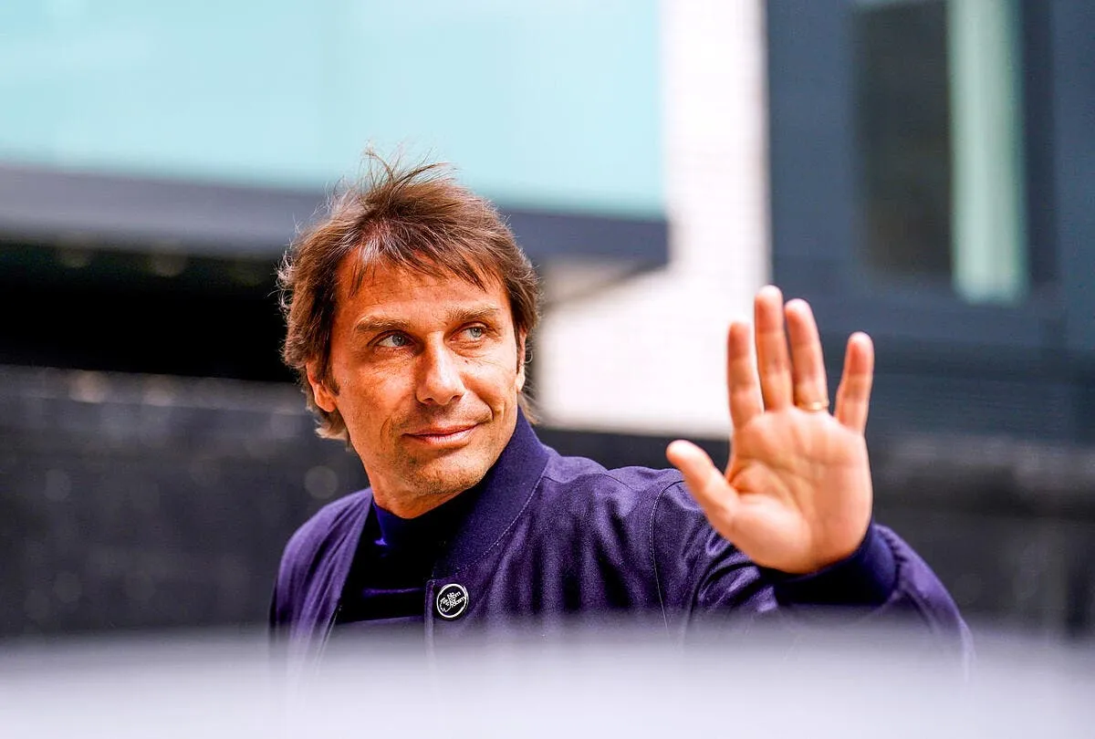 antonio conte il savonne la planche du psg icon 66521476 340427