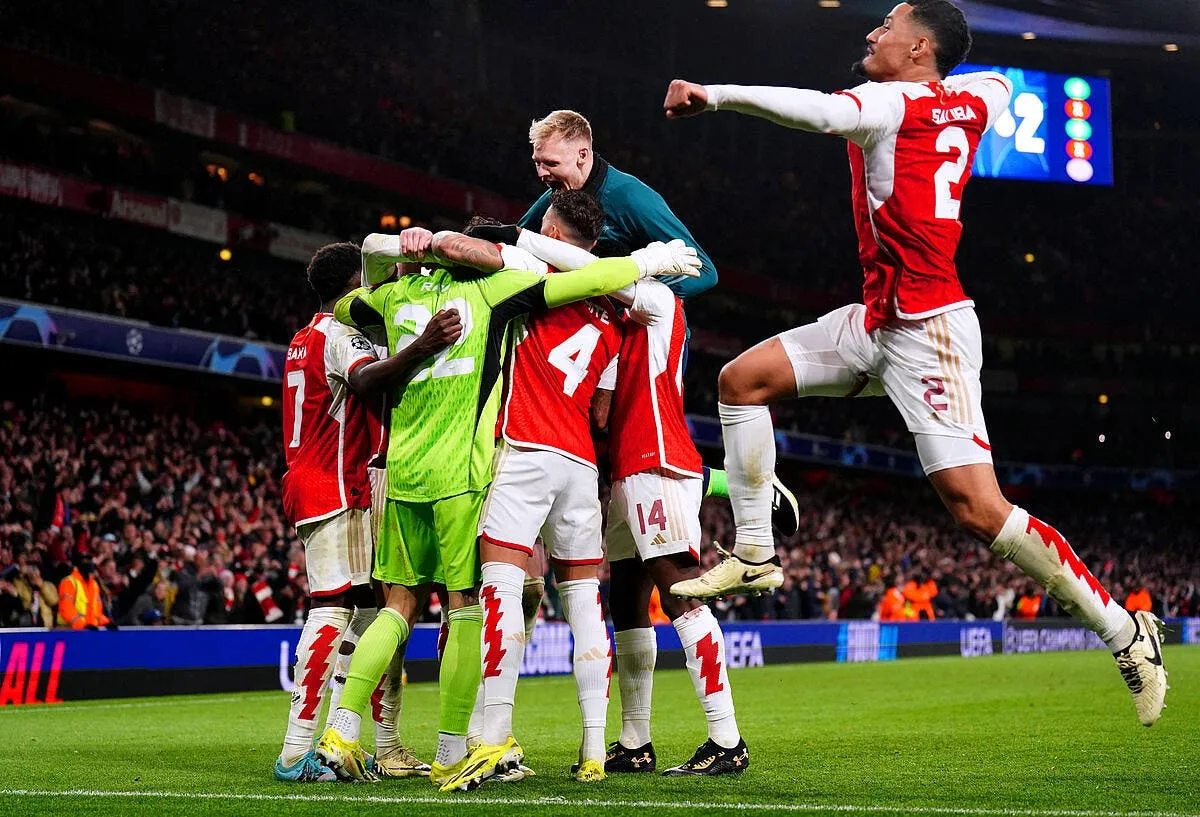 arsenal se qualifie deschamps s en prend plein la tete iconsport 197600 0136 373134