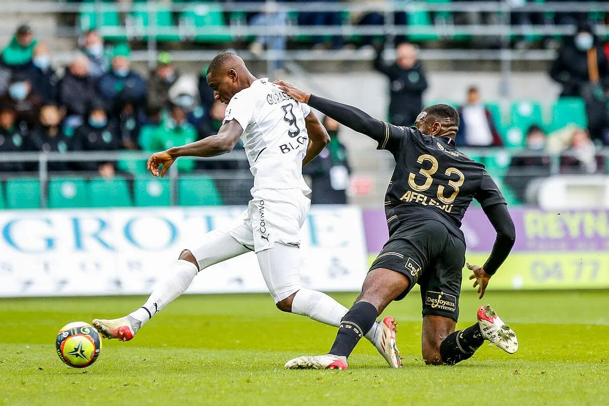 asse guirassy s eloigne la rivalite avec l ol n aide pas guirassy 1 332467