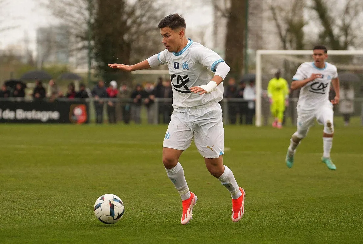 aux portes de l equipe pro a 16 ans l om tient un phenomene sternal 1 375477