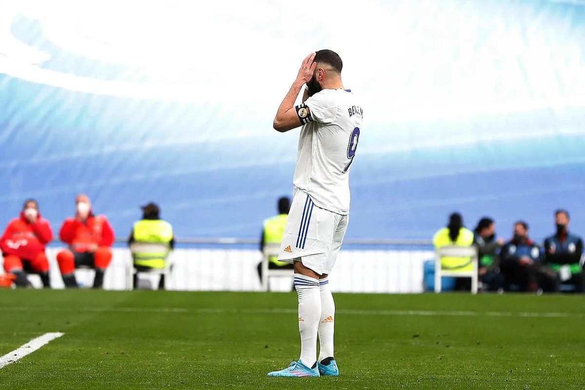 benzema se blesse avant de jouer le psg icon ecommercefotos ecommerce2 120494519 1 333121