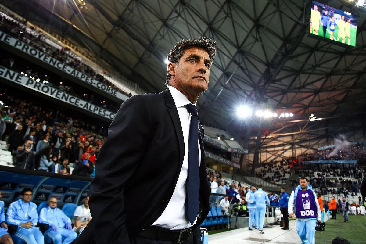 bielsa ou michel le choix qui sidere les supporters de l om icon blo 100416 10 24 350873