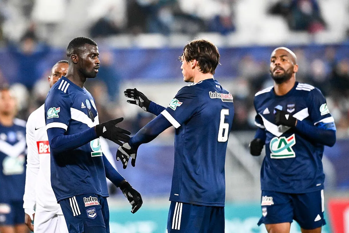 cdf bordeaux colle un 10 0 nice passe en tremblant icon dim 2024 330617