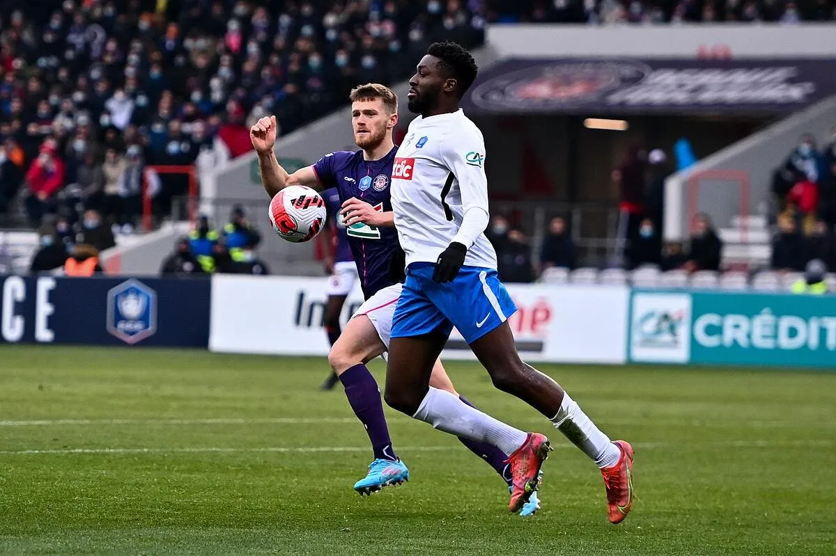 cdf versailles coupe la tete de toulouse icon dim 290122 34 019 333553