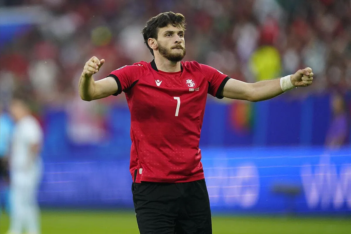 coup de theatre kvaratskhelia trahit le psg kvaratskhelia 3 378341