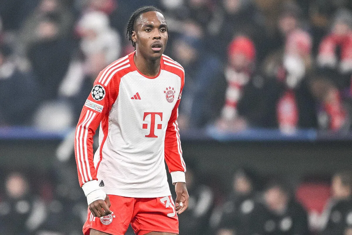 courtise au mercato tel s attache au banc du bayern tel 1 369120