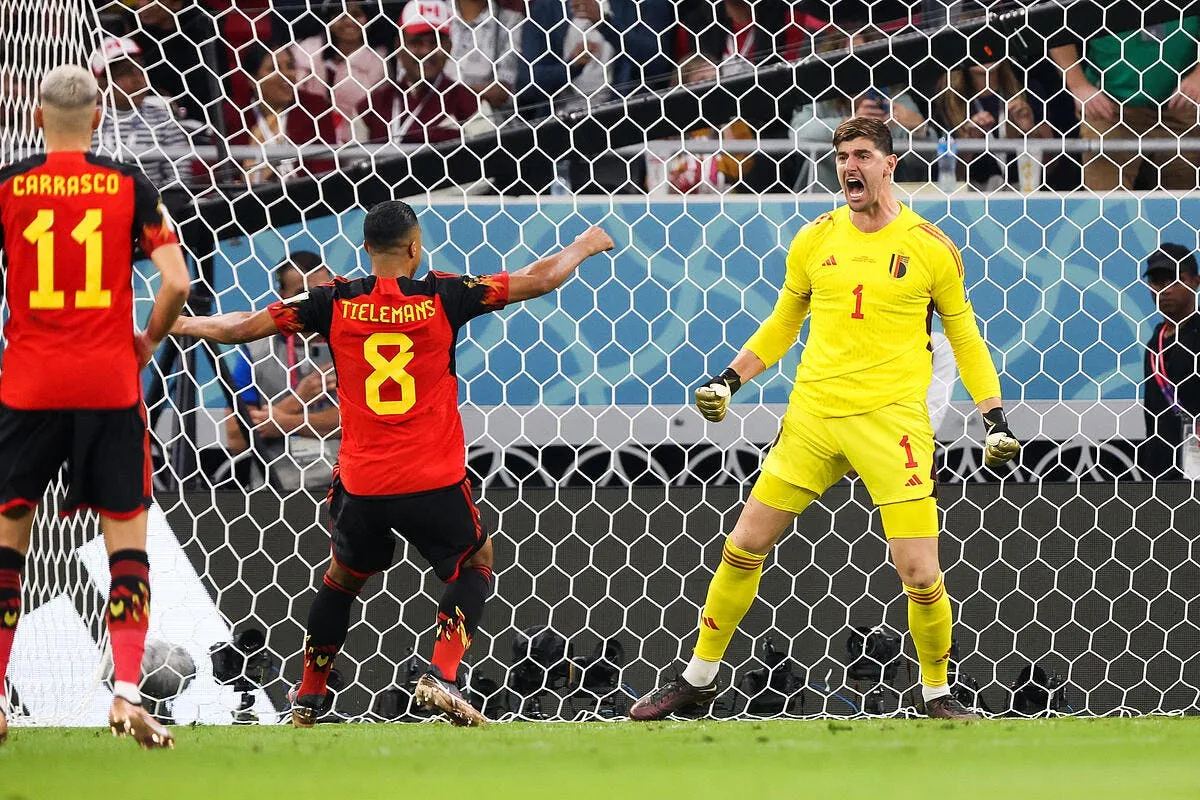 courtois est trop fort le real s applaudit icon 221123pyk1018 353924