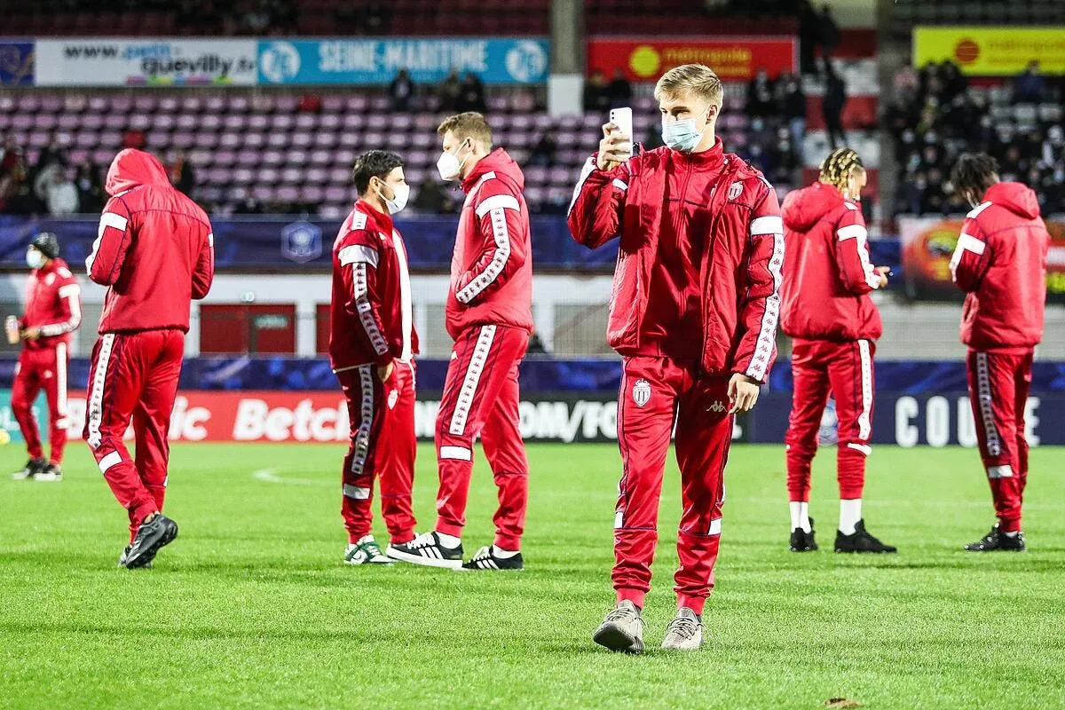 covid pierre menes accuse des clubs de ne pas tester icon mlp 4828 331657