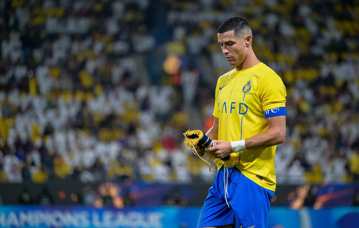 cristiano ronaldo simule et avoue la toile disjoncte icon mb ka al nassr persepolis 013 368510