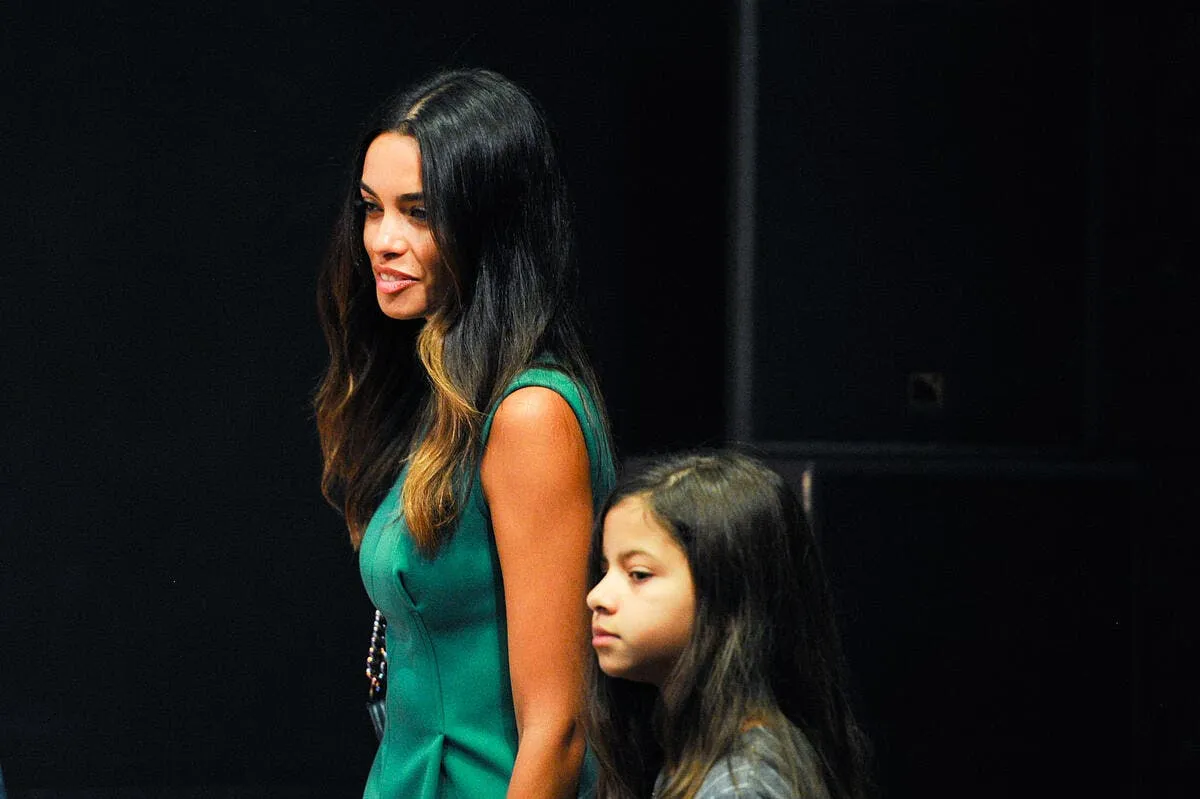 daniel alves reste en prison sa femme fait un choix ose icon fer 120717 23 20 359730