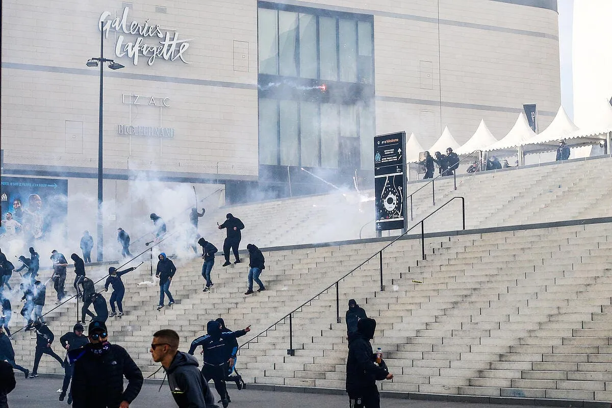 de nouveaux incidents autour du velodrome la police passe a l action icon d1r9554 338499