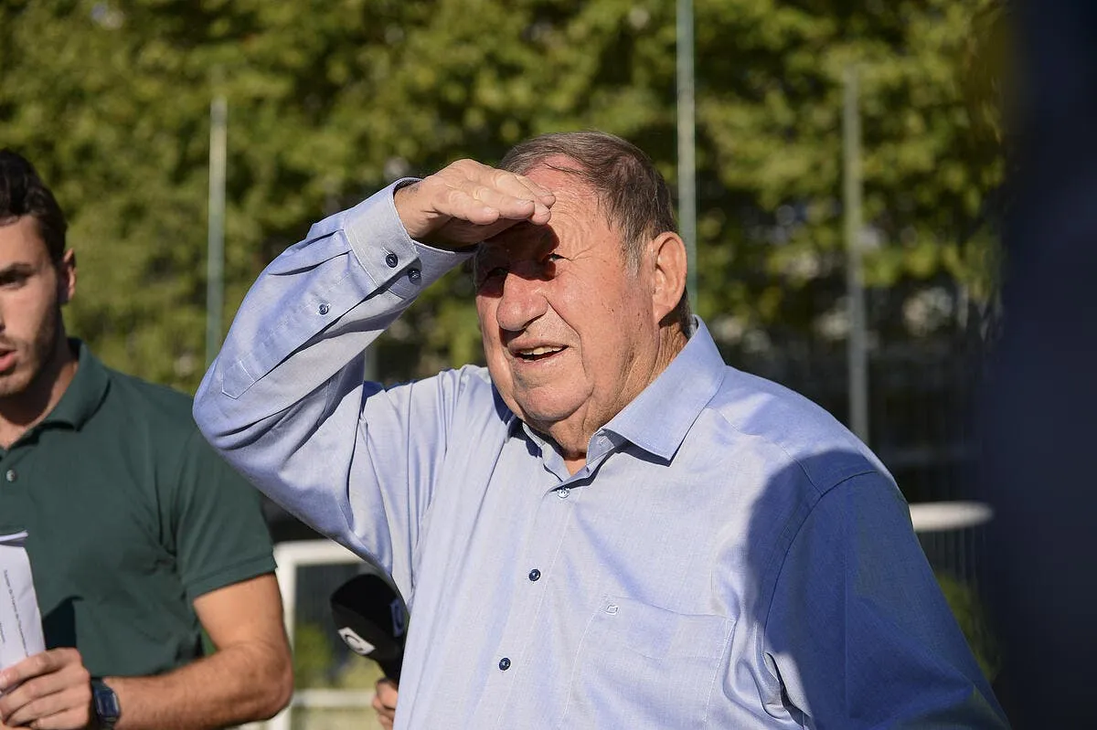 des arbitres europeens corrompus par des montres de luxe iconsport 122787 0139 374943