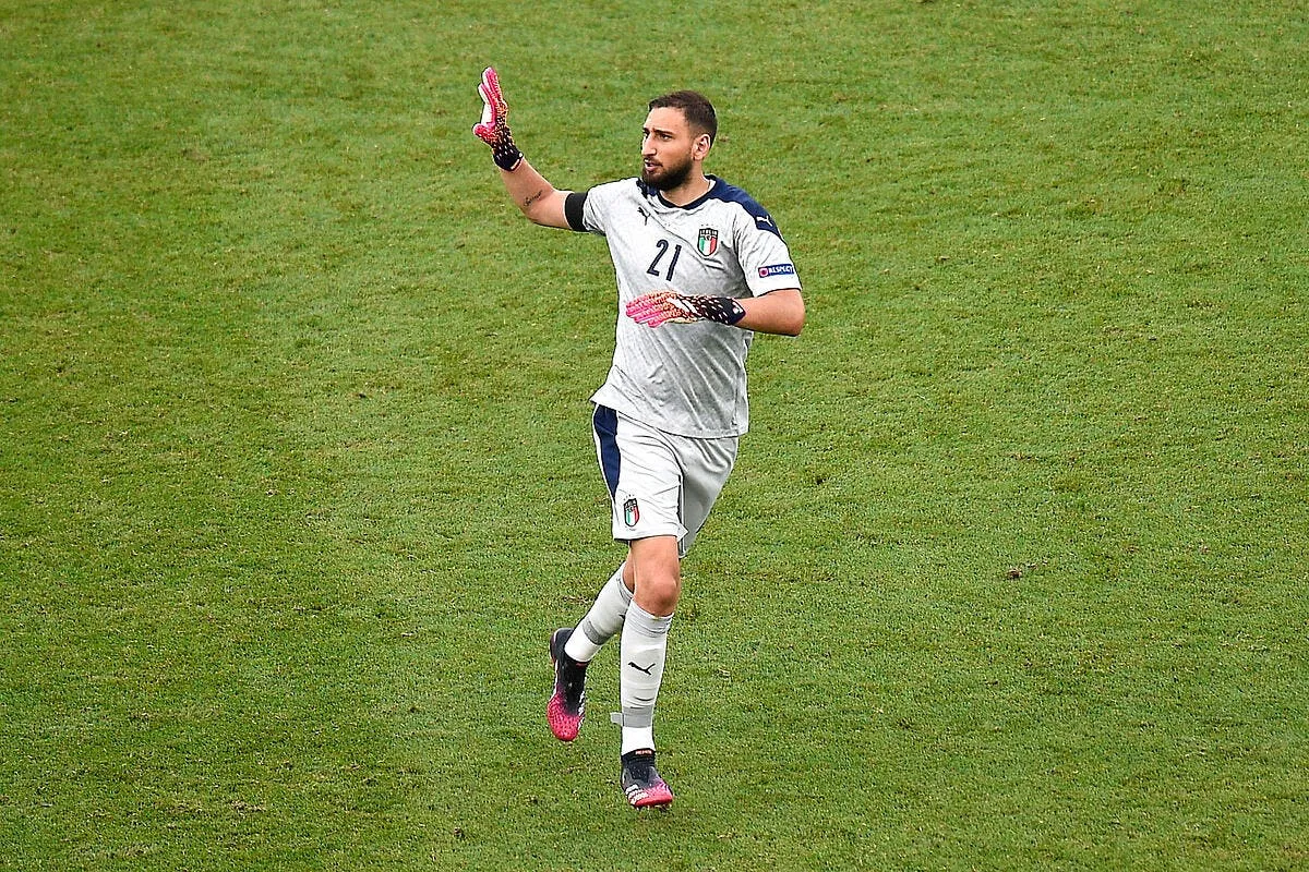 donnarumma le psg est arrive a rome icon ps 210620 319 317191