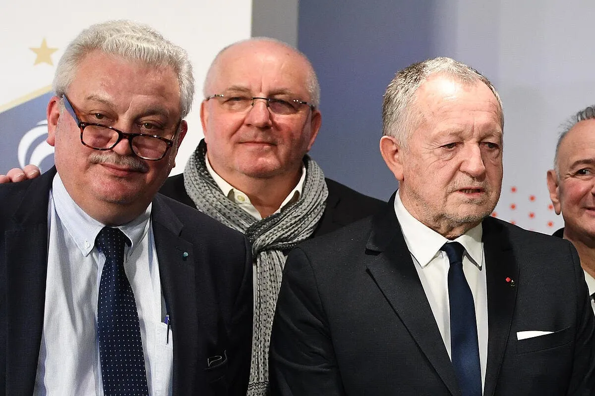 droits tv aulas sort deja son coup de pression icon dib 130321 10 76 309323