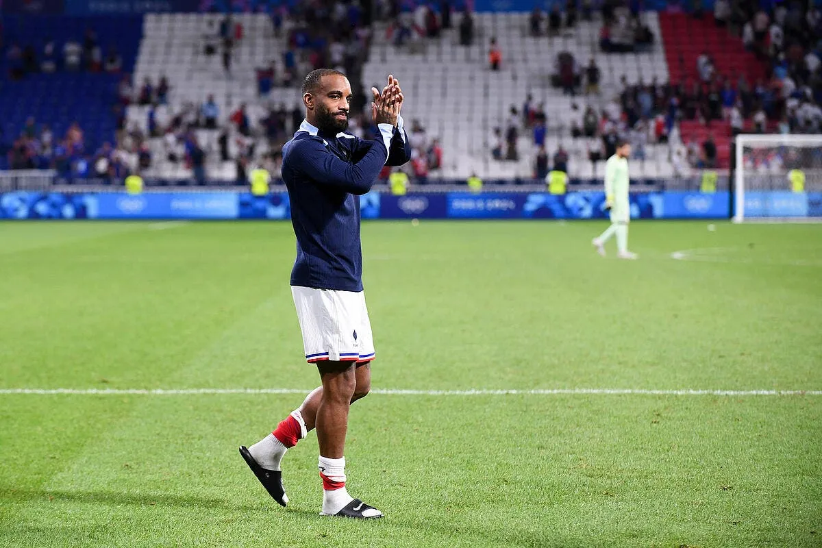 edf un vieux dossier de deschamps eclate lacazette tient sa revanche iconsport 236236 0351 379432