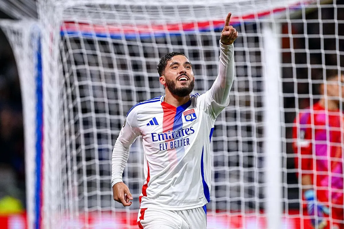 el cherki et benrahma en sauveurs l ol rassure contre l olympiakos iconsport 240244 0106 381737