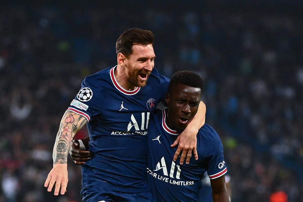 encore un trophee qui fait parler pour lionel messi et le psg icon dib 280921 10 117 330469