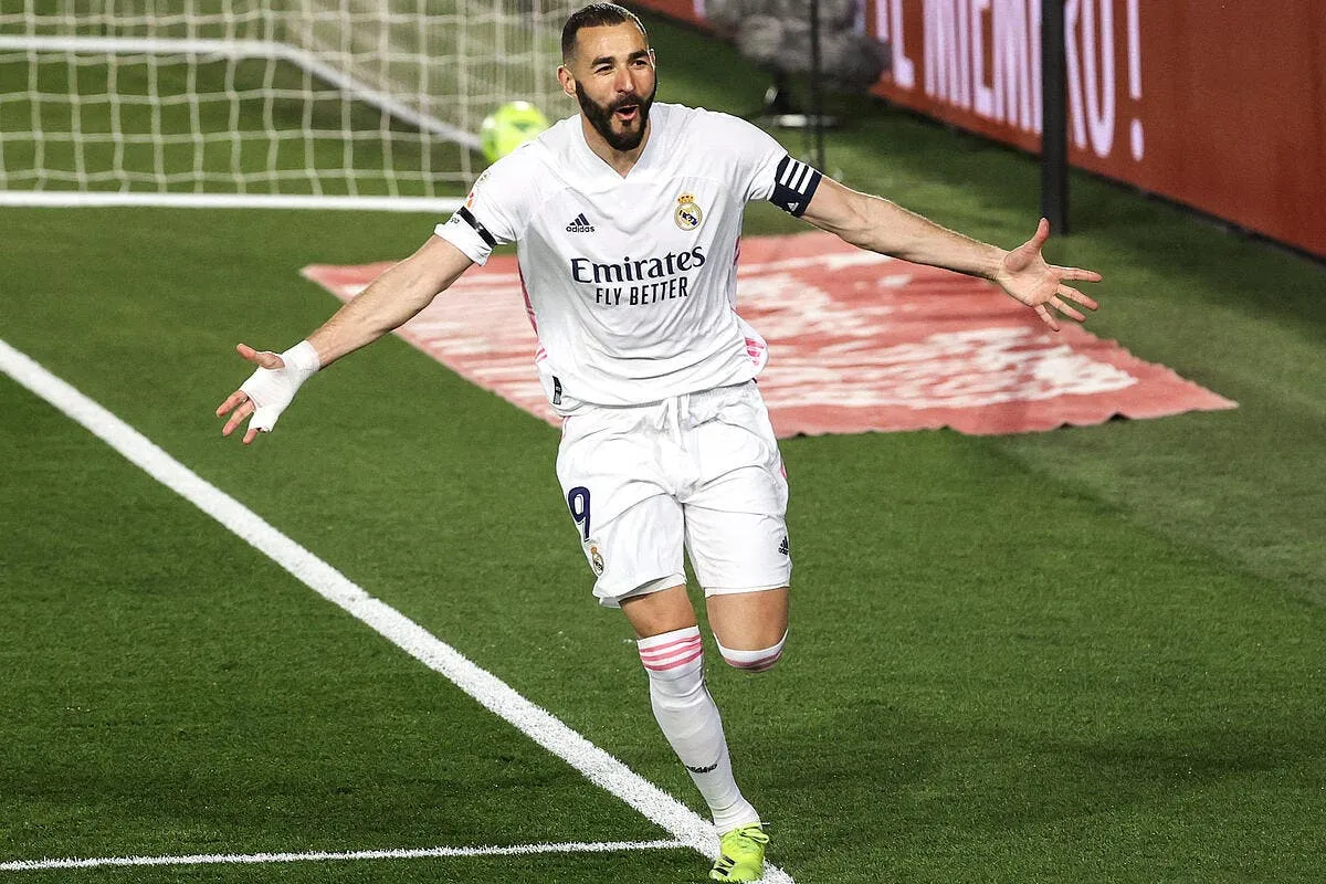 esp le roi a tranche benzema elu meilleur attaquant au monde benzema 63 313359