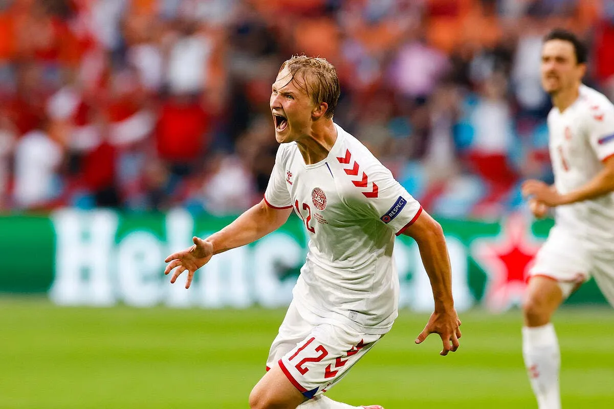 euro le danemark prend le premier quart icon 20210626fb k418 317633