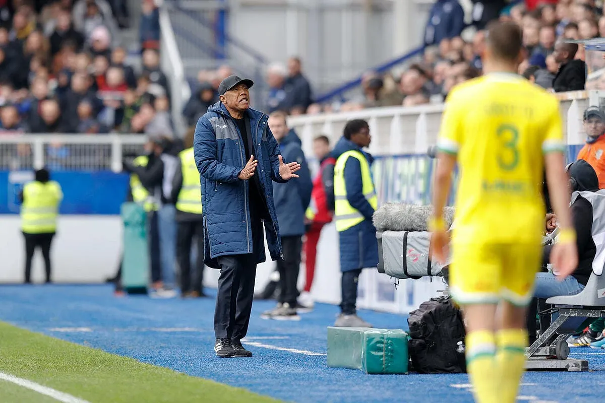 fcn equipe de merde kombouare detruit ses joueurs icon bi 6592 359327