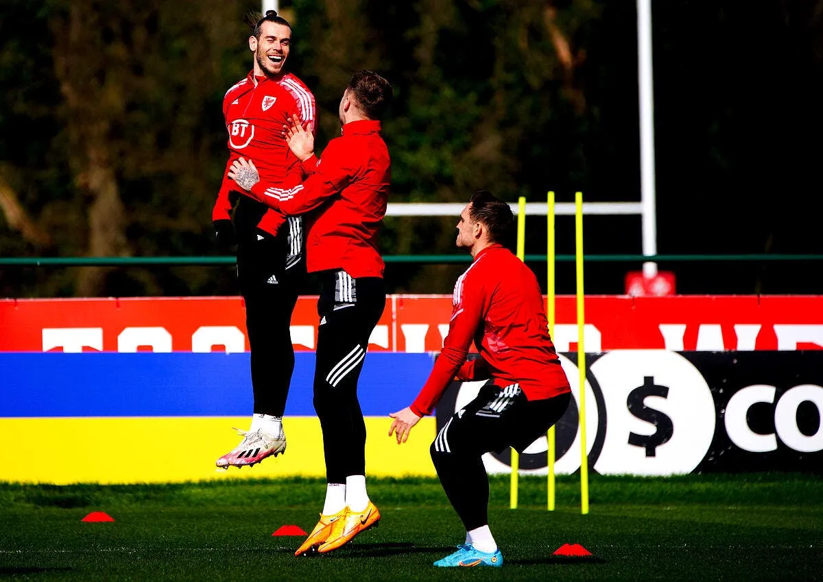 florentino perez en furie gareth bale crache encore sur le real icon 65996276 337477