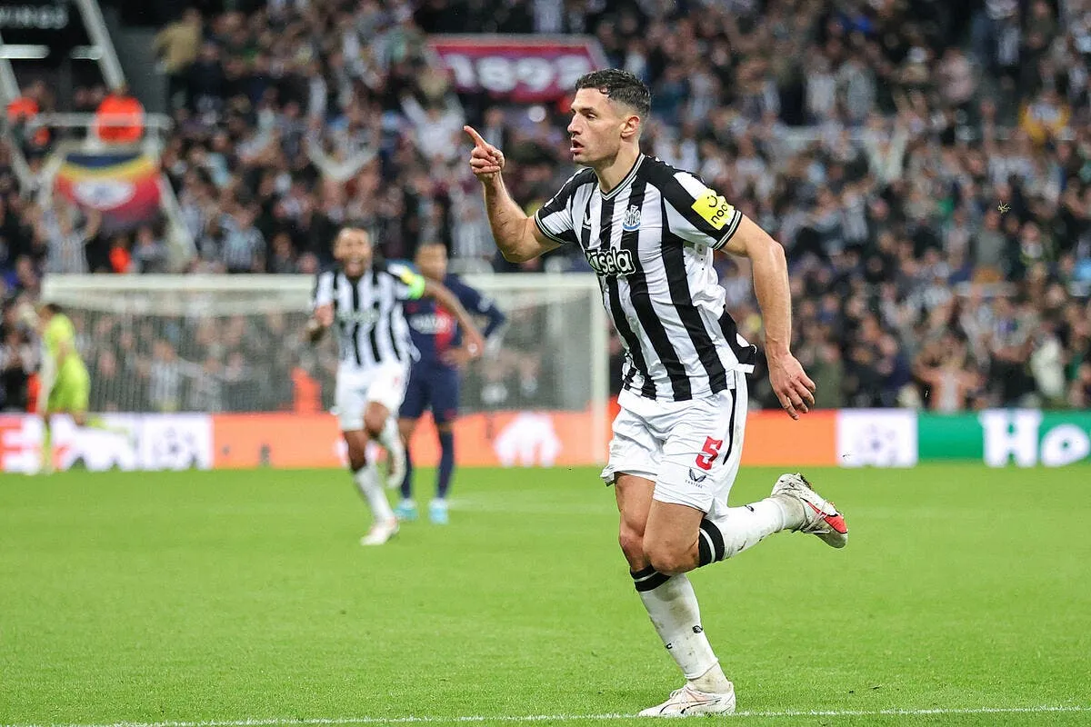 il a maitrise le psg newcastle s empresse de le prolonger schar 2 366333