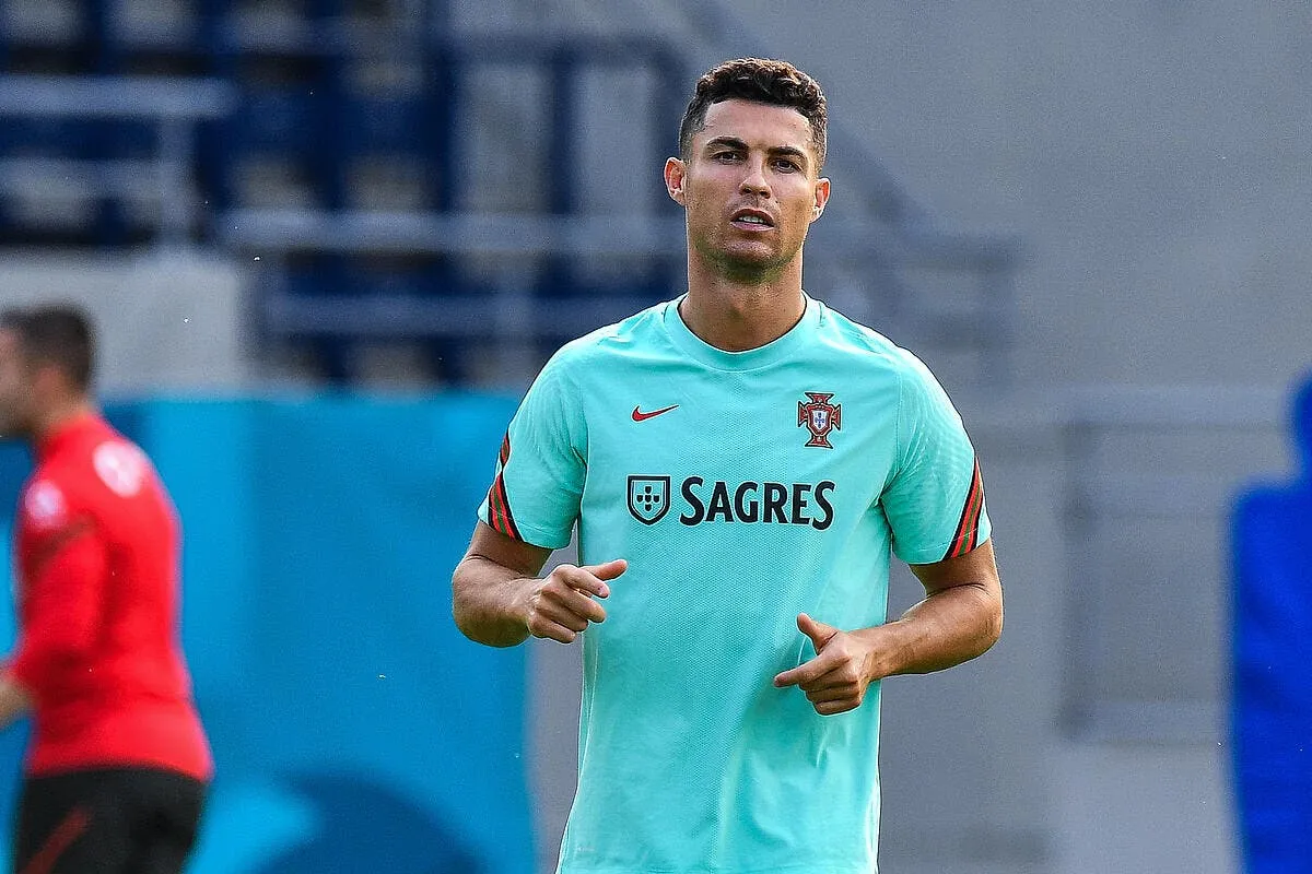 incroyable le psg est tout seul sur cristiano ronaldo icon bap 210621 93 027 317663