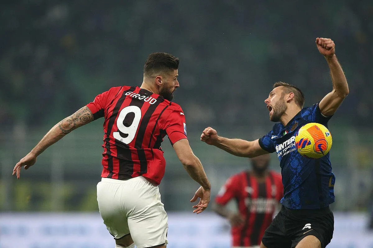 ita giroud fait gagner le derby a l ac milan icon lp 14907708 334103