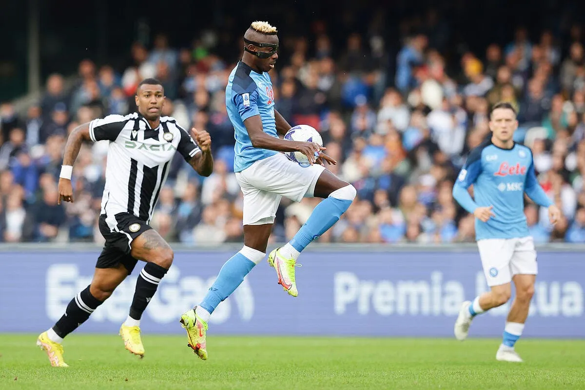 ita naples se fait peur mais gagne encore icon lp 20263026 353471