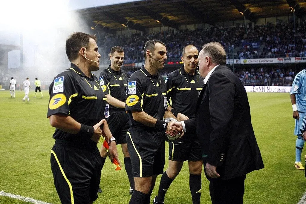 jean fernandez denonce l arrogance des arbitres 68426 16558