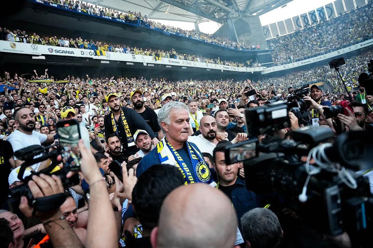 jose mourinho une folie furieuse en turquie iconsport 230666 0003 376687