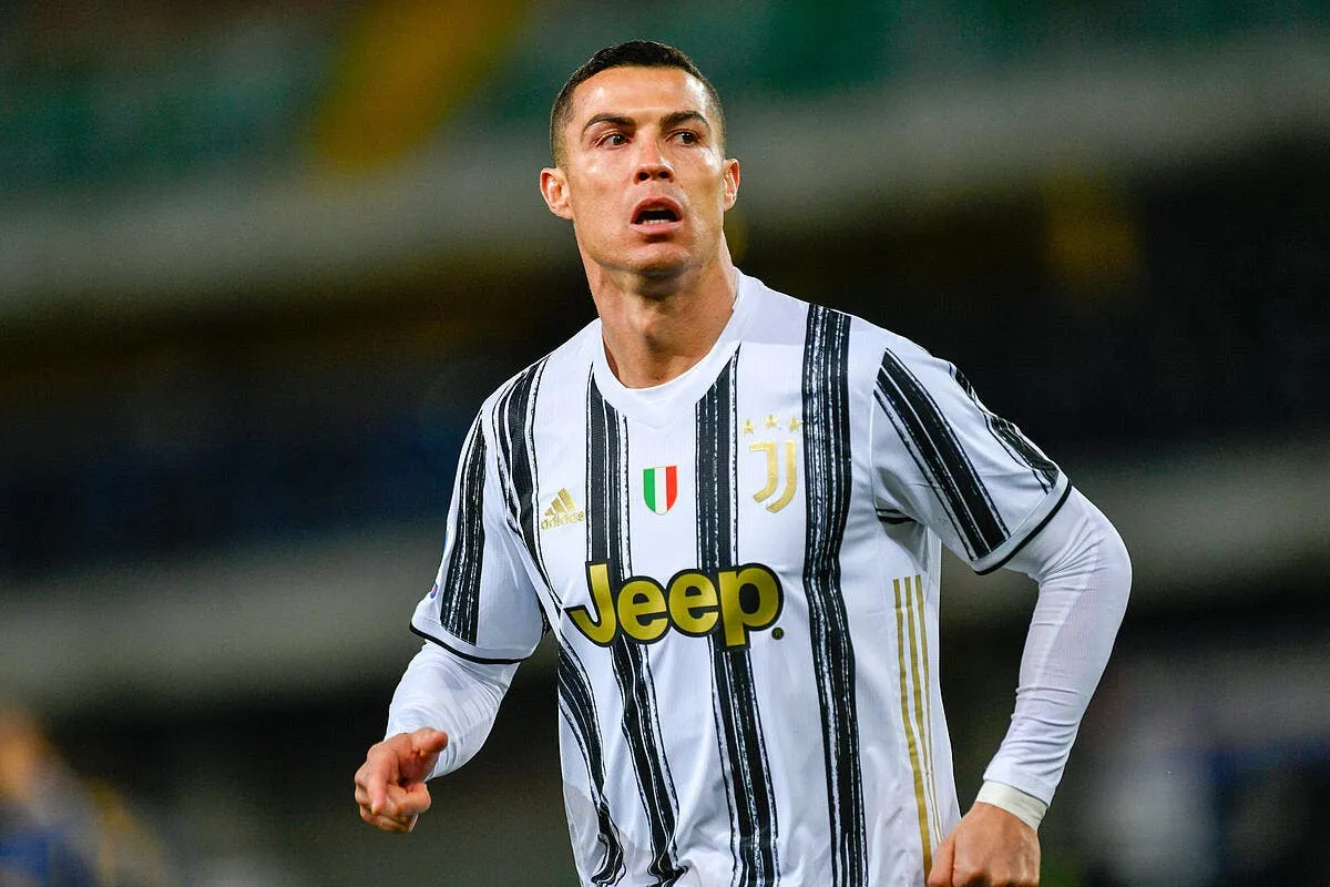 juventus cristiano ronaldo plante un triple et double pele icon italy photo press 1013116 309169