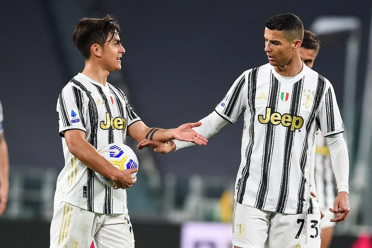 juventus cristiano ronaldo sur le depart champagne pour dybala icon italy photo press 1025454 316381