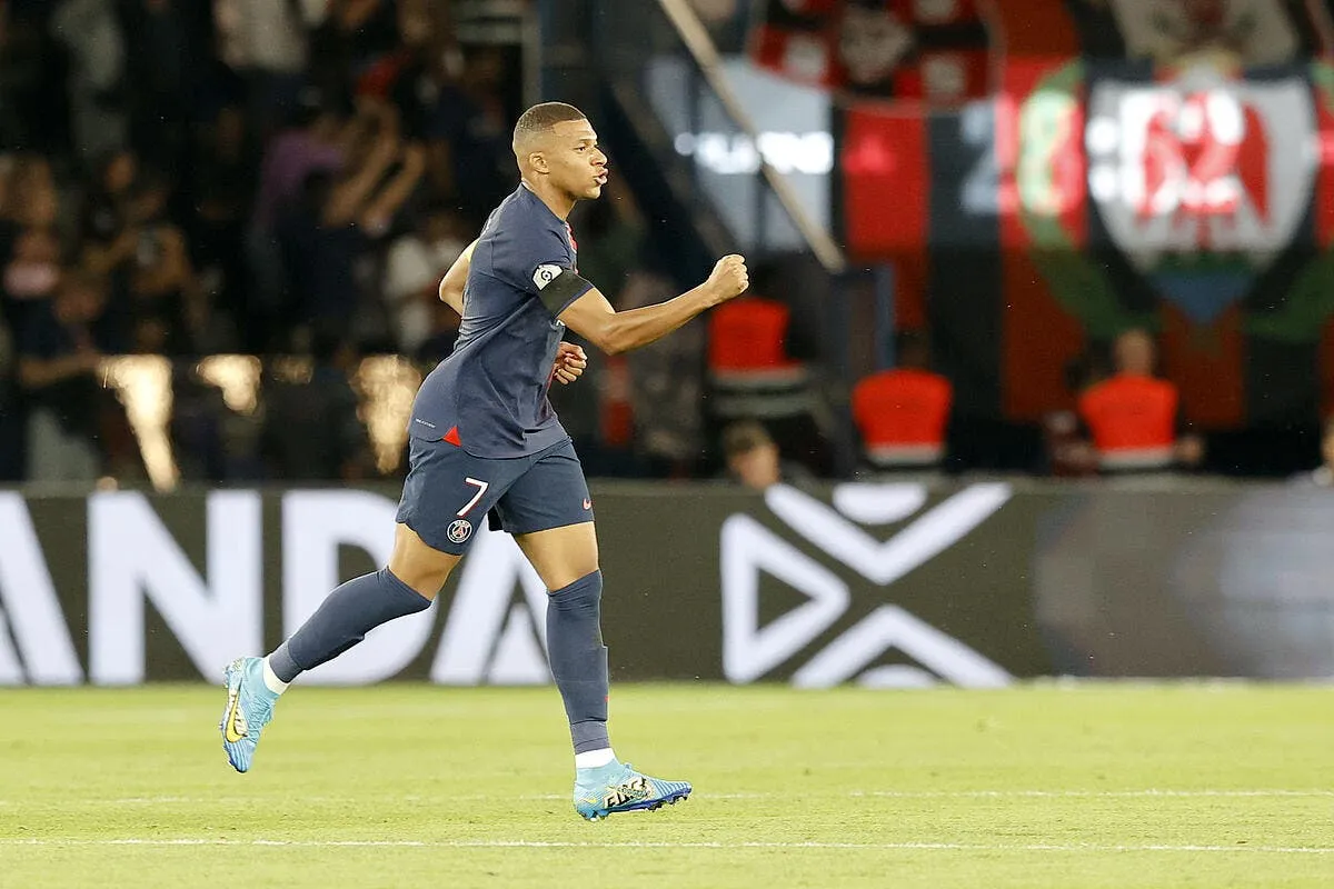 kylian mbappe a choisi de jouer au real madrid icon b3 0216 371013