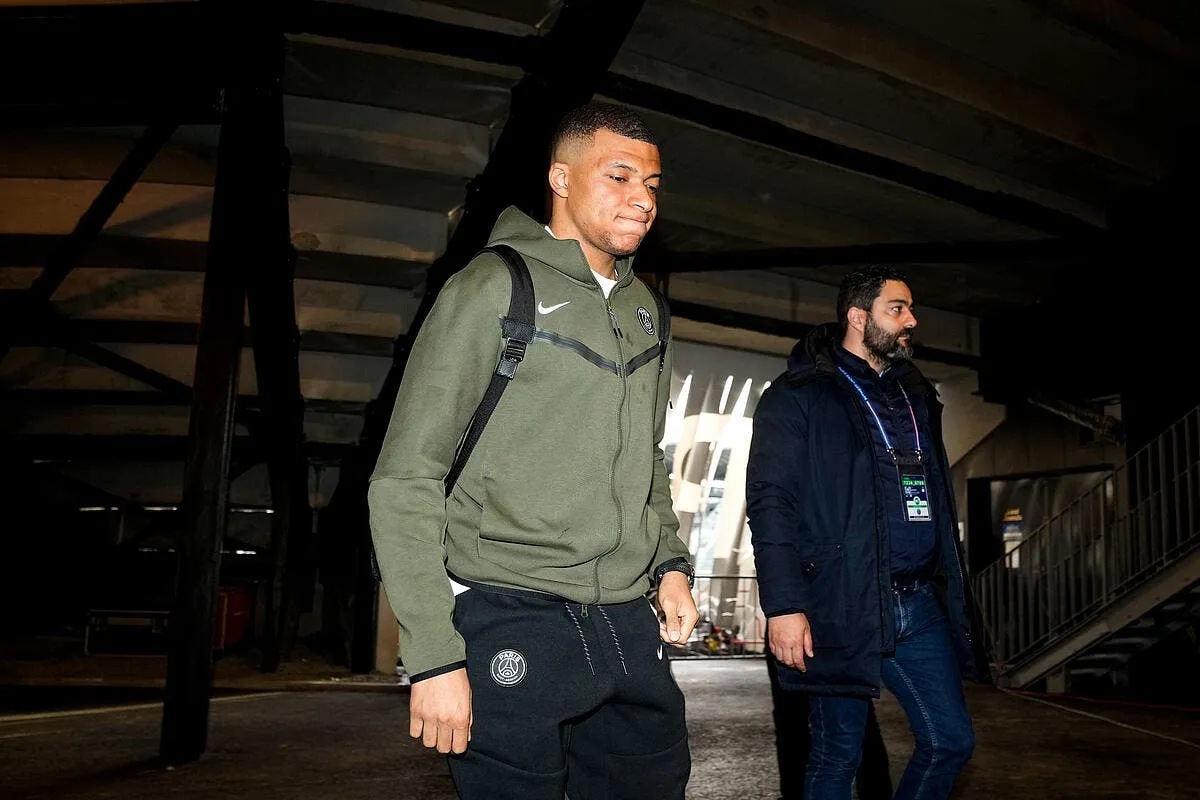 kylian mbappe presente ses excuses icon 21042023 dsc8923 359636