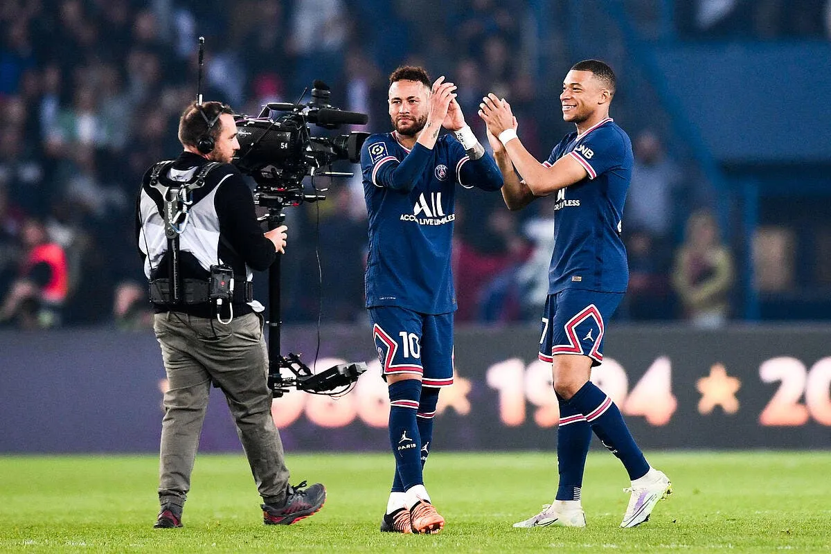 kylian mbappe prolonge au psg le real lache un enorme indice icon pl5 4120 339861