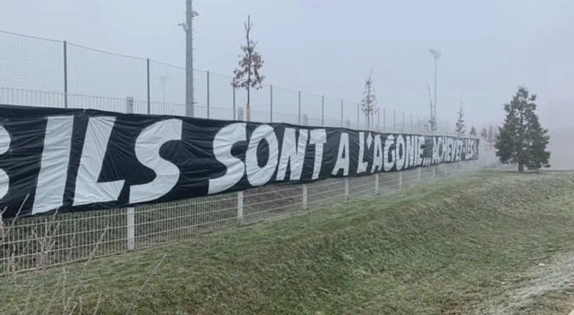 l ol condamne la banderole anti asse fjdlrbgwyainwyd 332797