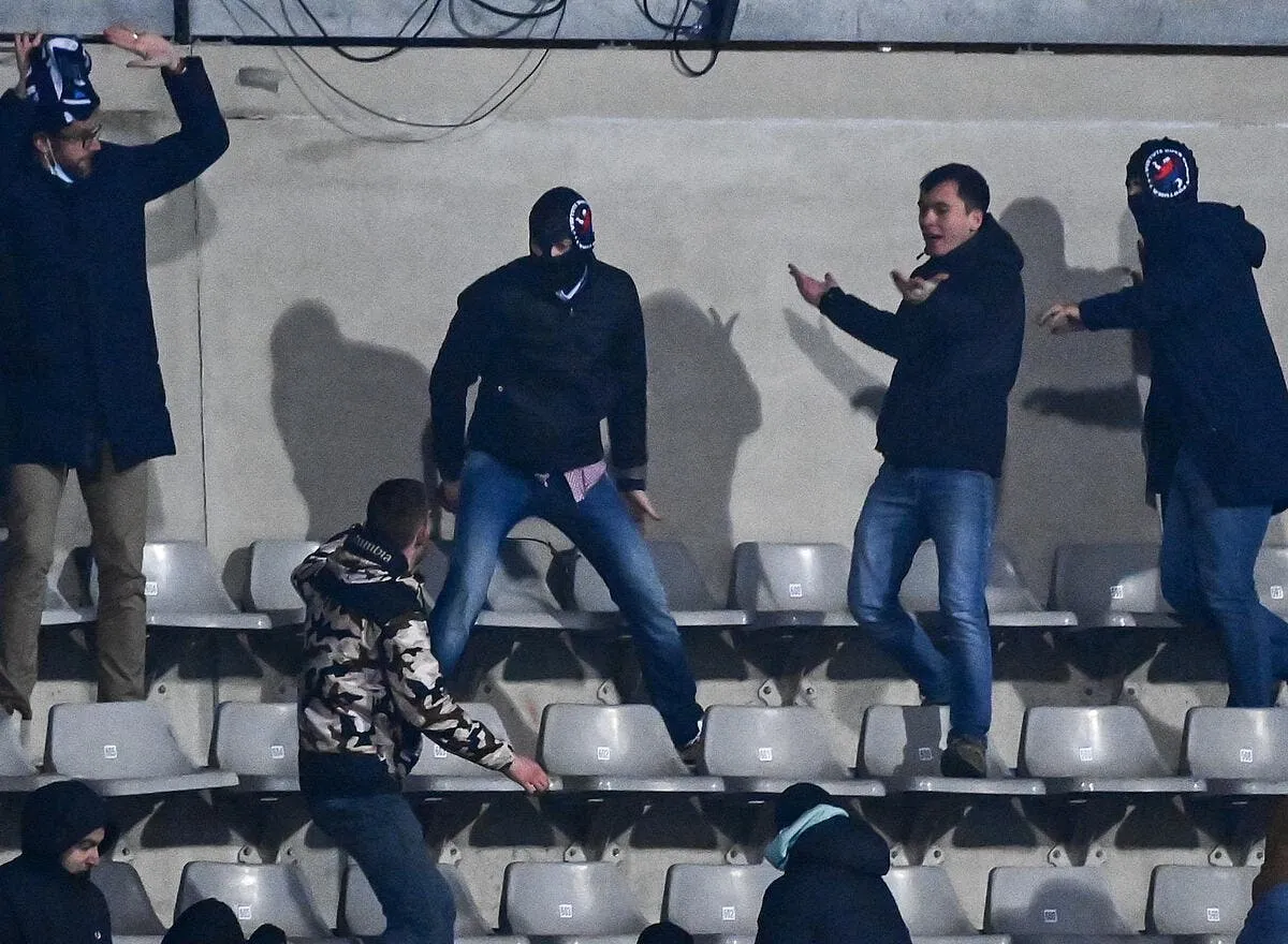 l ol et paris punis pierre menes applaudit paris fc lyon 331167