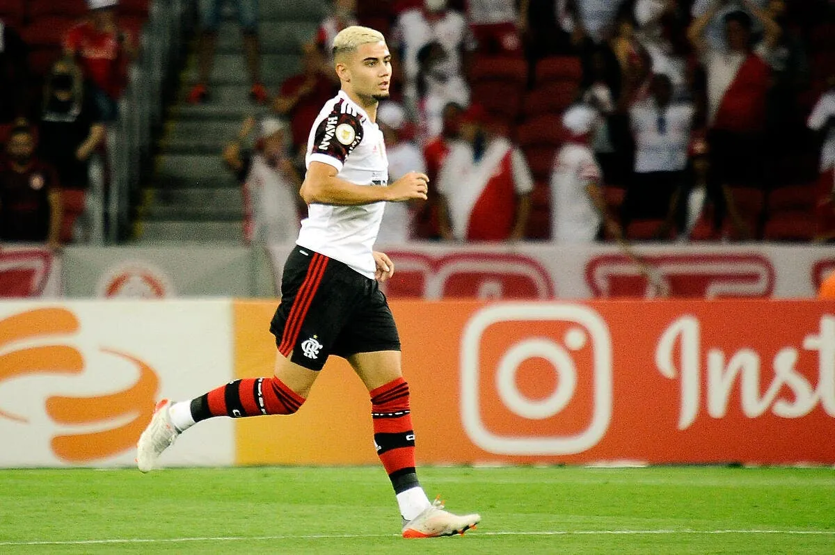 l ol va chercher son milieu a manchester united pereira 1 338039