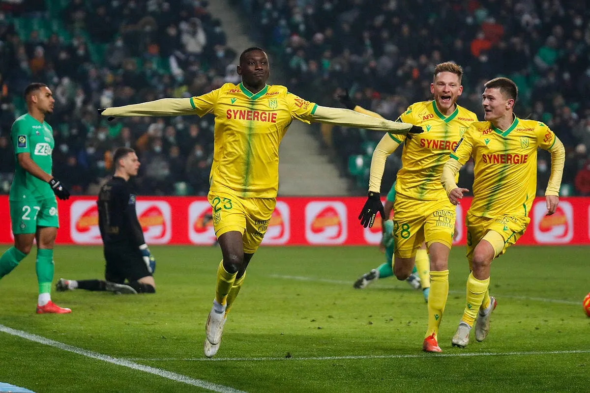 l om au coeur d une incroyable melee pour kolo muani icon 25i8809 331523