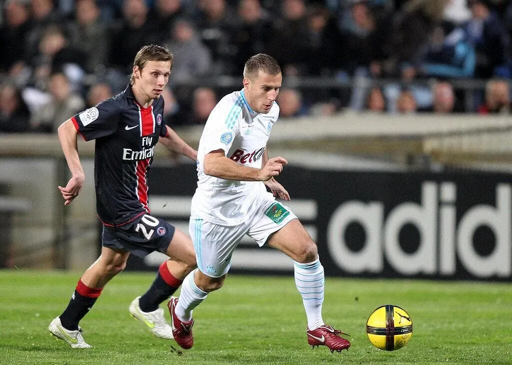 l om bat le psg et passe deuxieme 68961 17000