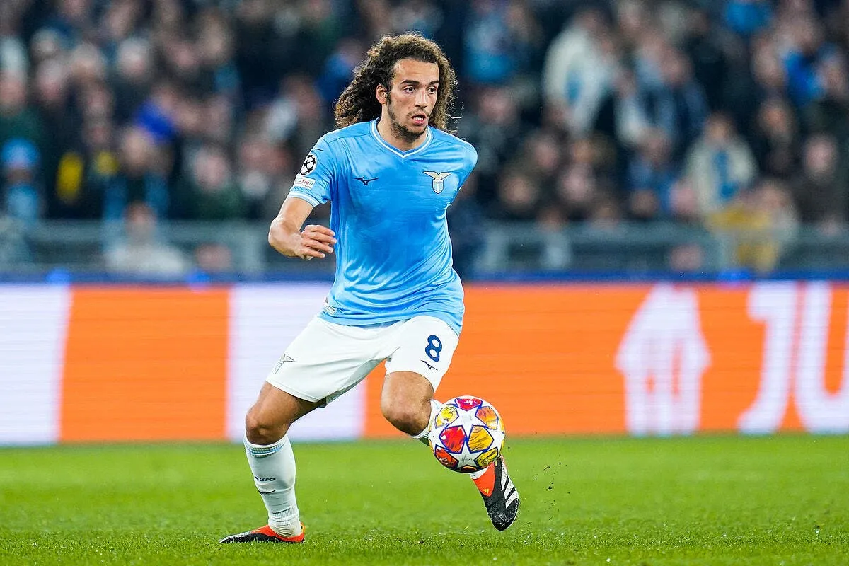 l om lui crachait dessus il met l europe a genoux icon sp24 sp ucl laz v fcb 140224 044 371955